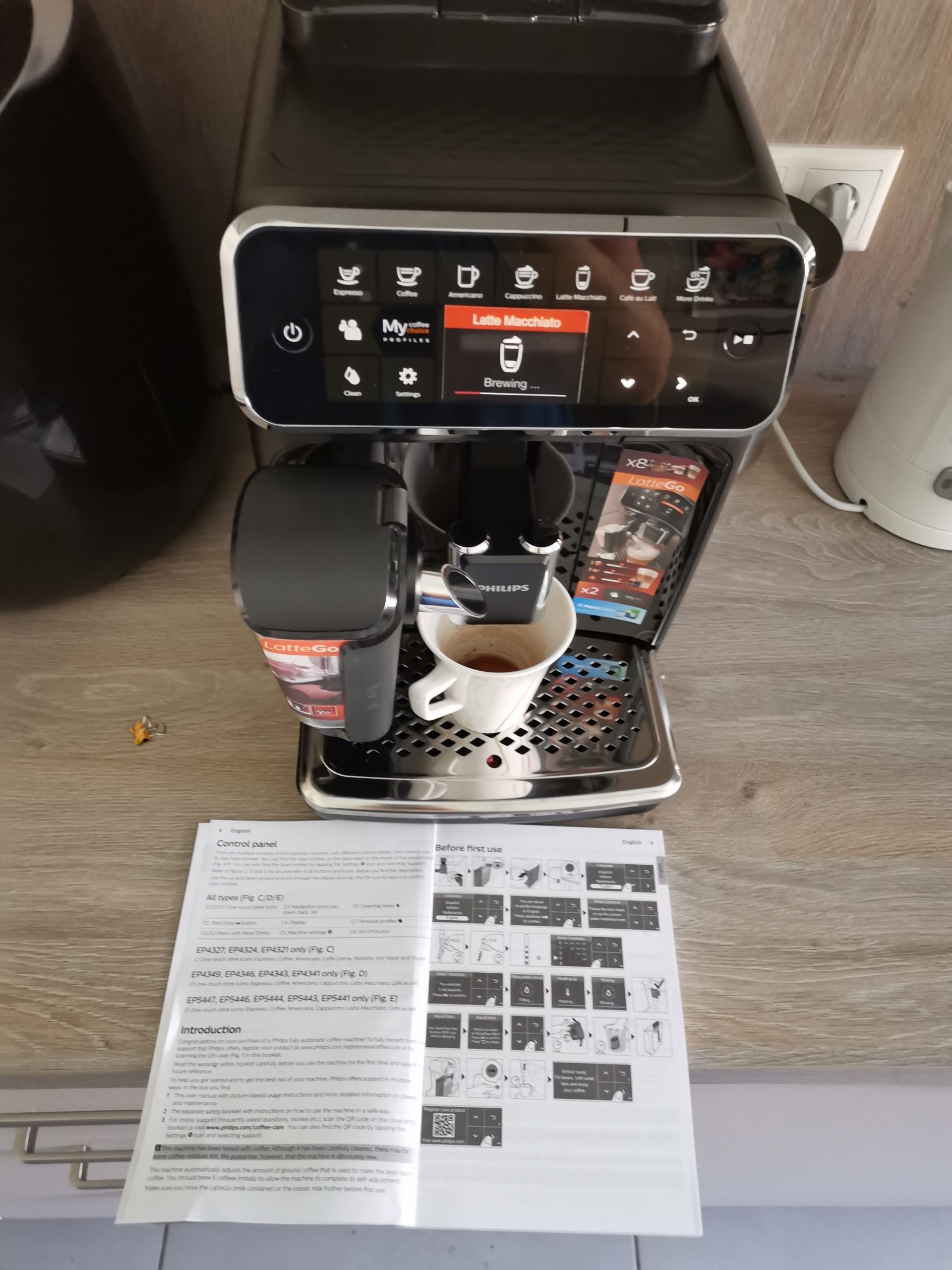 Kaffeevollautomat Philips LatteGo 4300 Series latte to go EP4341/50