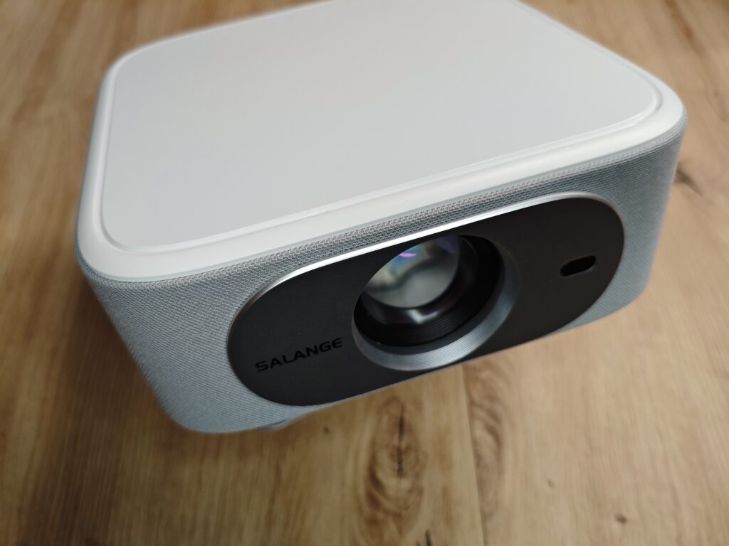 Beamer Salange P92max im Test