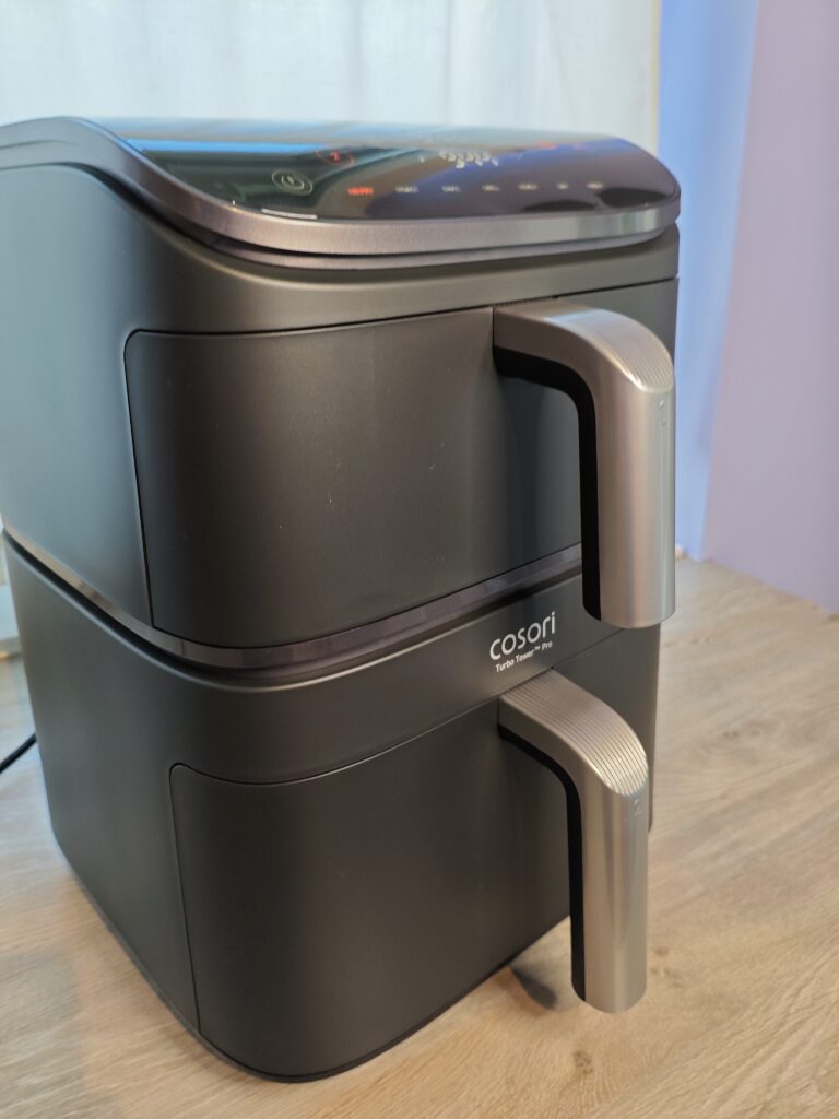 COSORI Turbo Tower Pro Heißluftfritteuse mit silbernen Griffen