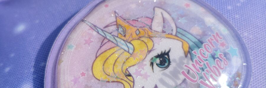 Glitzereinhorn mit Sternen
