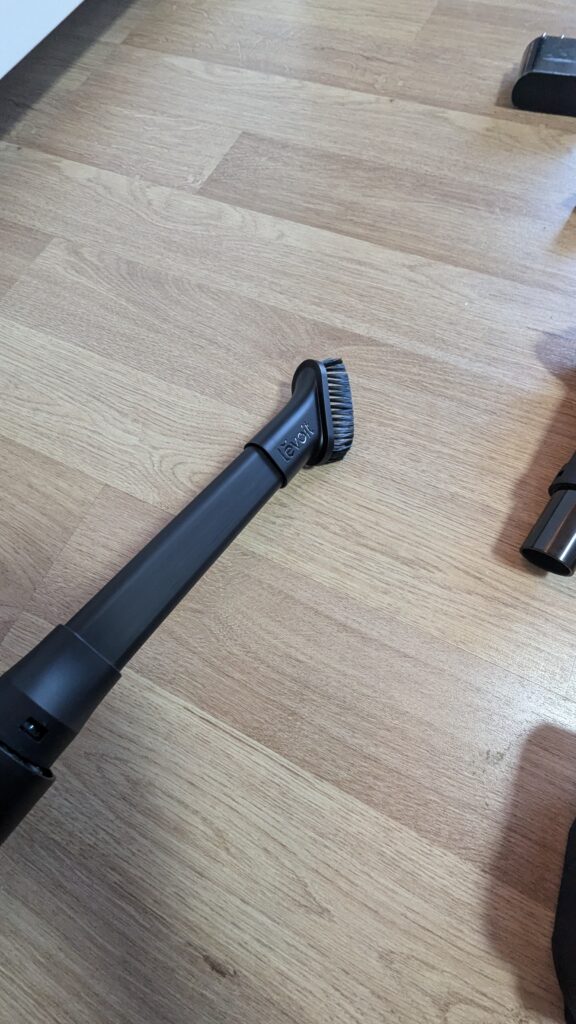 Möbelbürste des Akku-Staubsaugers
