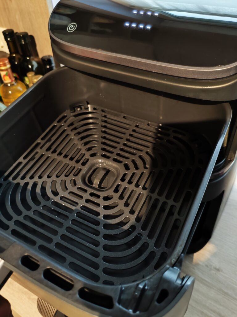 Cosori Turbo Tower Pro Smart Einlegeboden oben