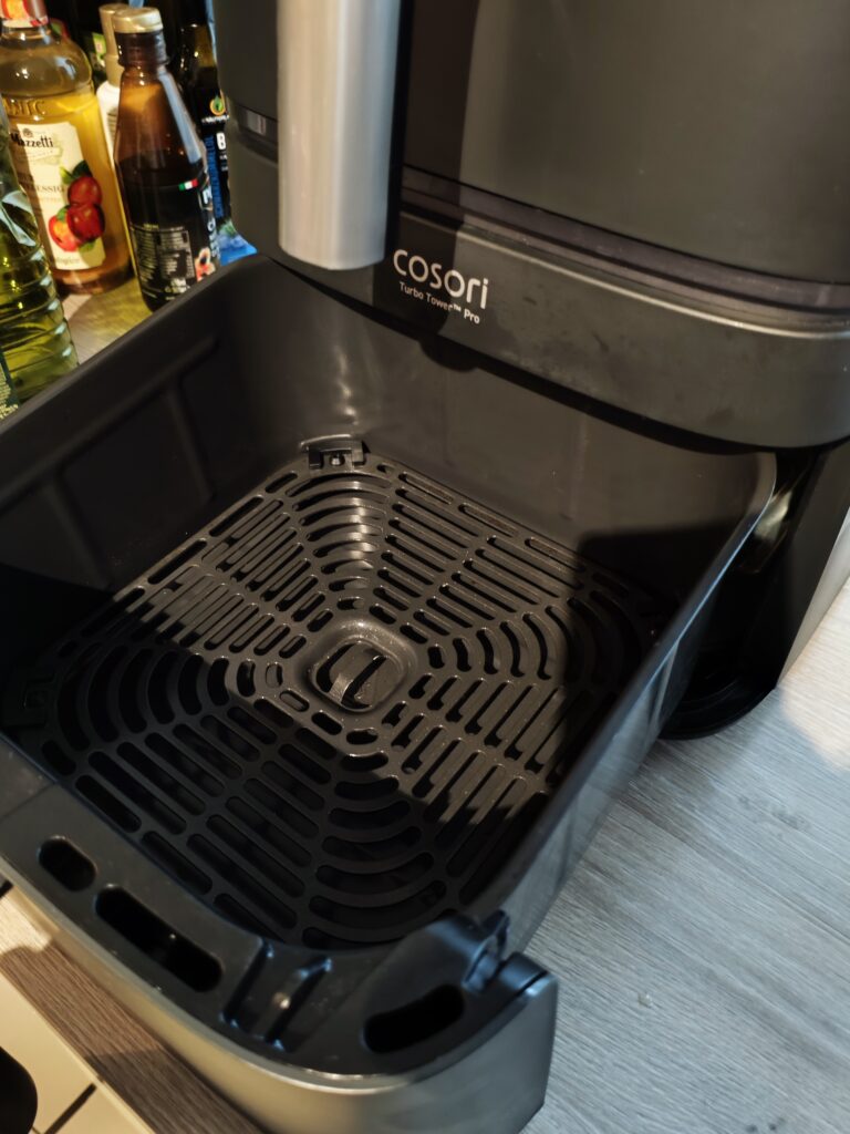 Cosori Turbo Tower Pro Smart Einlegeboden unten