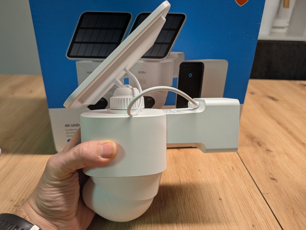 Kamera mit Solarpanel