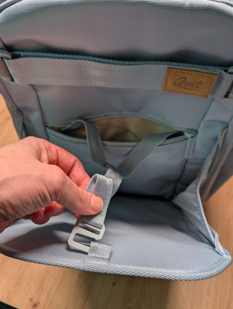 Befestigung für Bälle oder Fahrradhelm