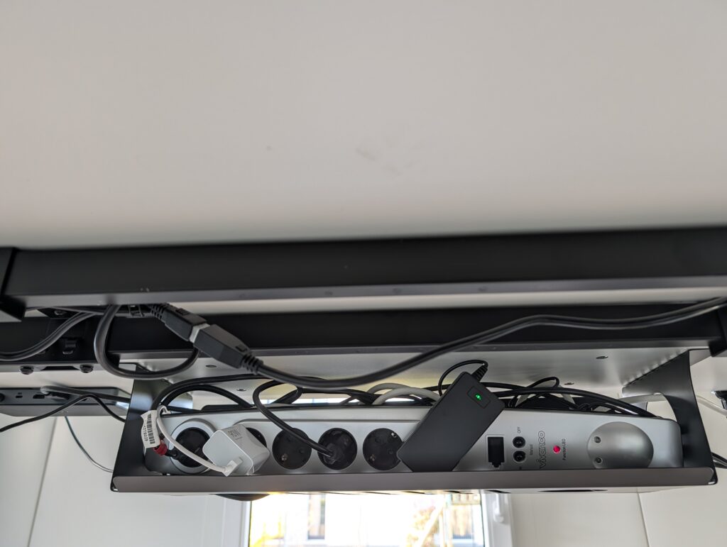 Kabelbox zum verstecken der Kabel