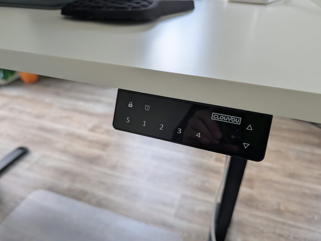 An der Steuerung sind ebenfalls 2 USB-Ports vorhanden