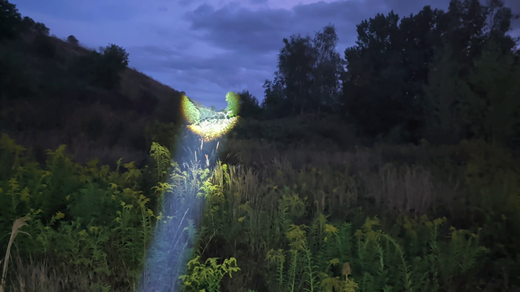 Aktiviertes Spotlight an der Taschenlampe