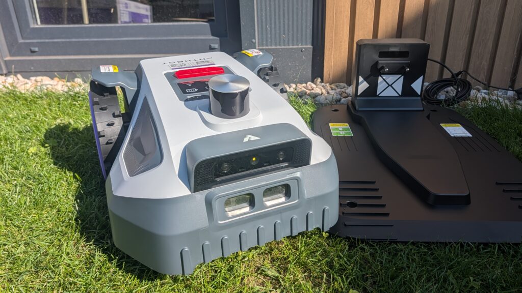 ANTHBOT M5 und Basistation